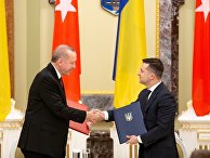 Президент Украины Владимир Зеленский и президент Турции Тайип Эрдоган Президент Украины Владимир Зеленский и президент Турции Тайип Эрдоган