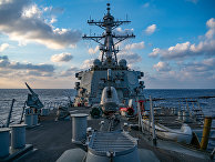 Американский ракетный эсминец USS Barry