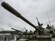 Советский средний танк Т-55 на форуме "АРМИЯ-2015" Советский средний танк Т-55 на форуме "АРМИЯ-2015"