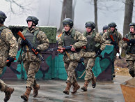 Украинские военнослужащие во время боевых учений на Яворовском полигоне в Львовской области Украинские военнослужащие во время боевых учений на Яворовском полигоне в Львовской области