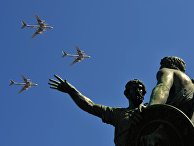Стратегические бомбардировщики-ракетоносцы Ту-95 МС на генеральной репетиции военного парада в Москве, посвящённого 72-й годовщине Победы в Великой Отечественной войне 1941-1945 годов. Стратегические бомбардировщики-ракетоносцы Ту-95 МС на генеральной репетиции военного парада в Москве, посвящённого 72-й годовщине Победы в Великой Отечественной войне 1941-1945 годов.