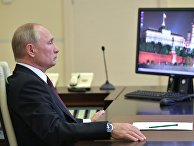 Президент РФ Владимир Путин во время встречи в режиме видеоконференции с главой Дагестана Владимиром Васильевы Президент РФ Владимир Путин во время встречи в режиме видеоконференции с главой Дагестана Владимиром Васильевы