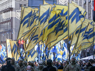 Солдаты полка «Азов» на митинге, посвященном Дню защитника Украины в Киеве Солдаты полка «Азов» на митинге, посвященном Дню защитника Украины в Киеве