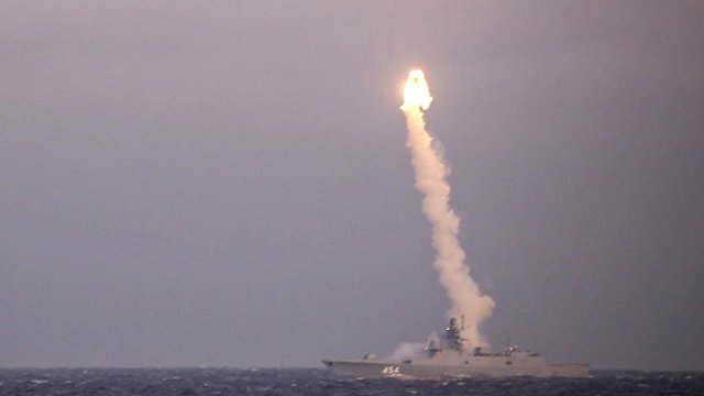 Российская сверхзвуковая ракета «Циркон» впечатляет британцев 