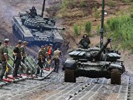 Военные учения по форсированию водной преграды в Приморье Военные учения по форсированию водной преграды в Приморье