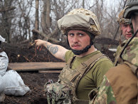 Украинские военные на линии разграничения между ДНР и Украиной