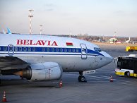 Самолет Boeing 737-500 авиакомпании "Белавиа" Самолет Boeing 737-500 авиакомпании "Белавиа"