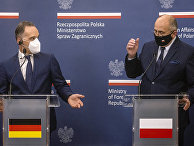Министр иностранных дел Германии Хайко Маас и министр иностранных дел Польши Збигнев Рау во время встречи в Варшаве Министр иностранных дел Германии Хайко Маас и министр иностранных дел Польши Збигнев Рау во время встречи в Варшаве
