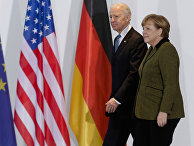 Канцлер Германии Ангела Меркель и вице-президент США Джо Байден, 2013 год Канцлер Германии Ангела Меркель и вице-президент США Джо Байден, 2013 год