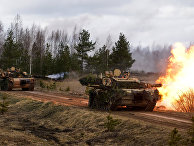 Танки M1 Abrams на международных военных учениях "Summer Shield XIV" в Латвии Танки M1 Abrams на международных военных учениях "Summer Shield XIV" в Латвии