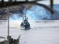 Учения Северного флота "Кумжа-2021" с участием крейсера "Пётр Великий" Учения Северного флота "Кумжа-2021" с участием крейсера "Пётр Великий"