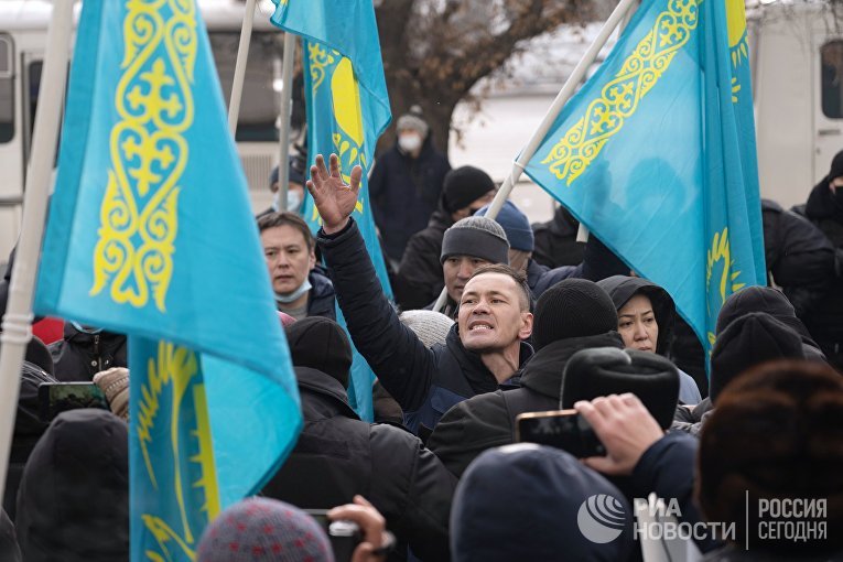 Митинг в День независимости Казахстана в Алма-Ате