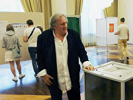 Жерар Депардье проголосовал на выборах в РФ