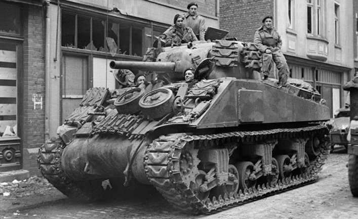 Средник танк M4 Sherman