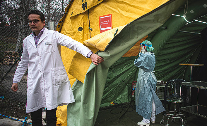 Палатка для приема больных covid-19 в Стокгольме, Швеция