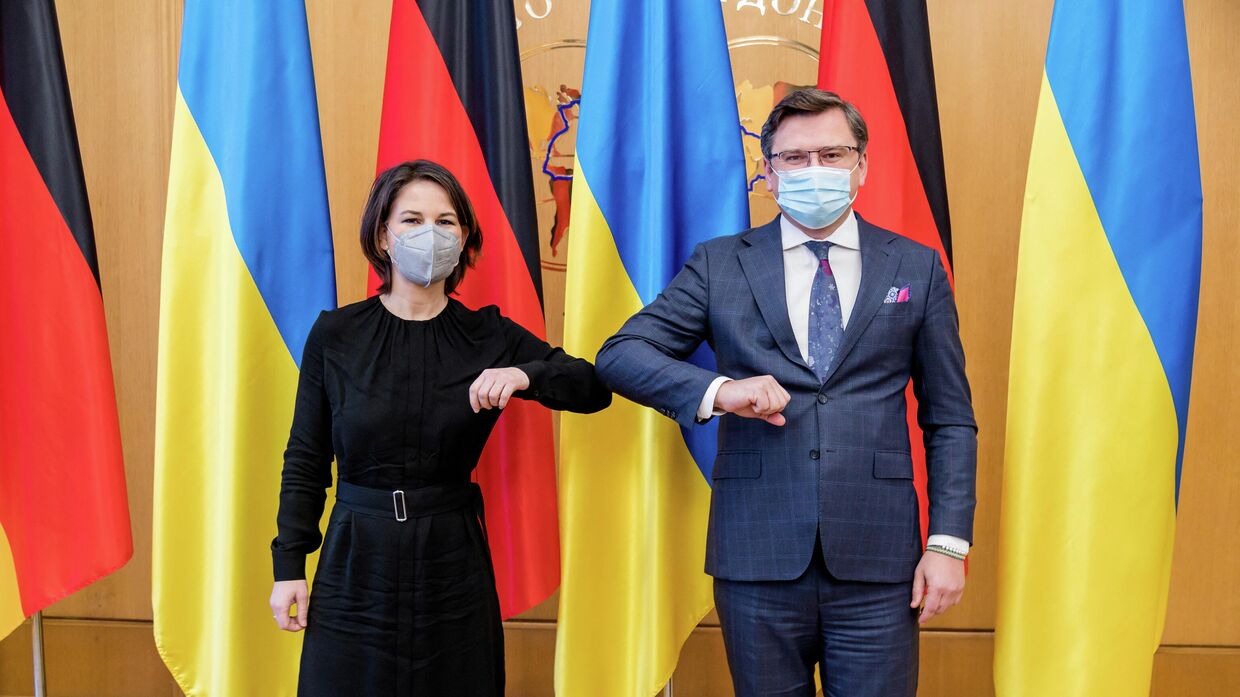 Министр иностранных дел Украины Дмитрий Кулеба и министр иностранных дел Германии Анналена Бербок