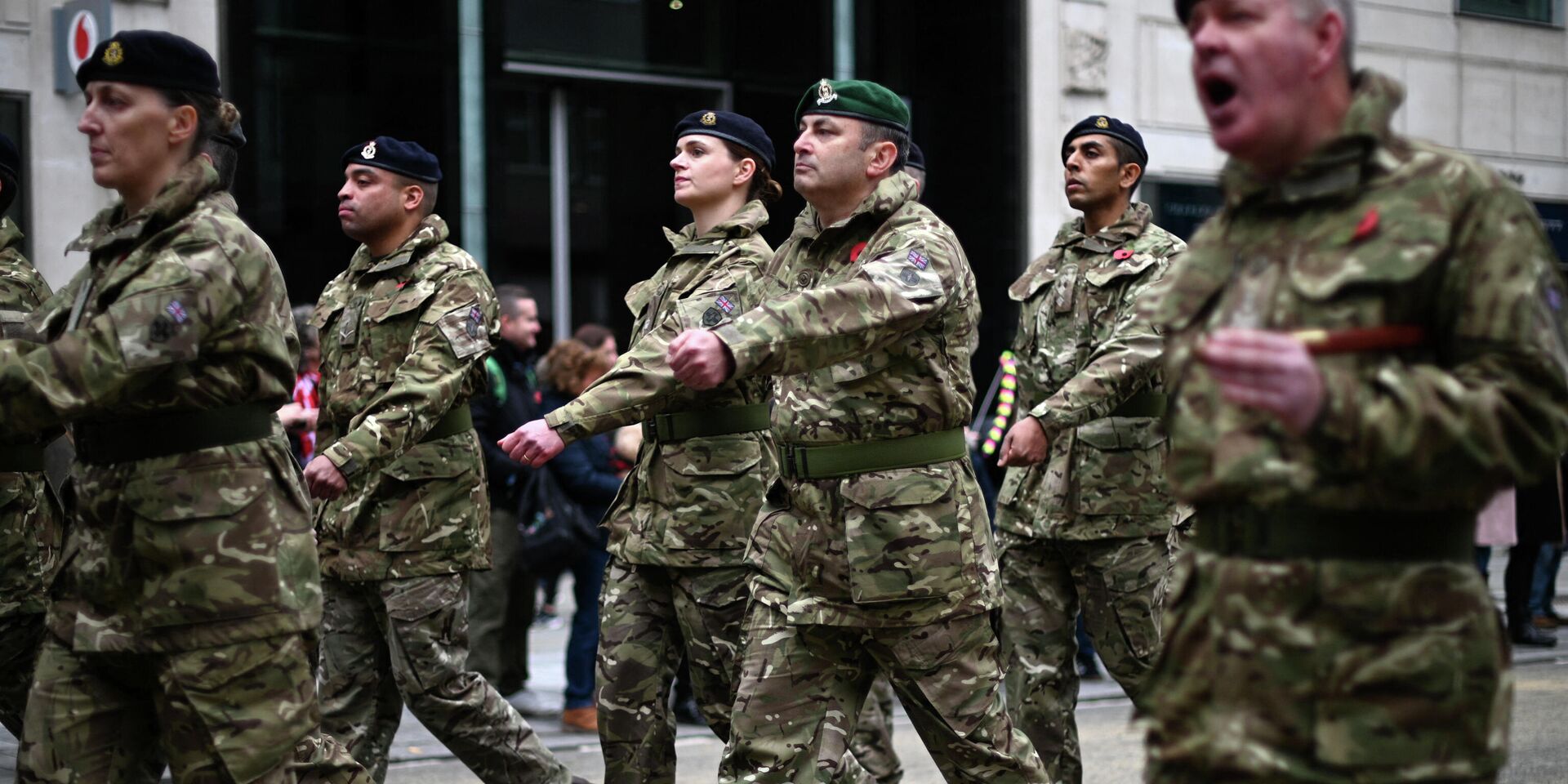 Британские солдаты во время марша в Лондоне, Великобритания - ИноСМИ, 1920, 09.03.2022