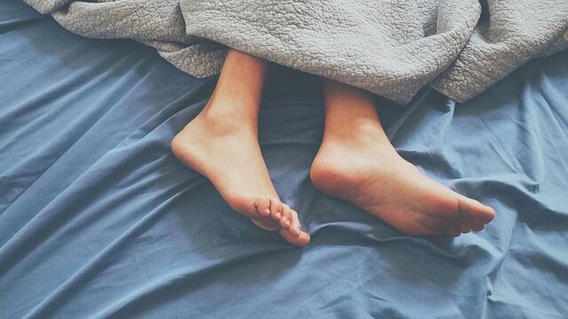Гинеколог: вот почему женщинам следует спать без трусов | новости автонагаз55.рф