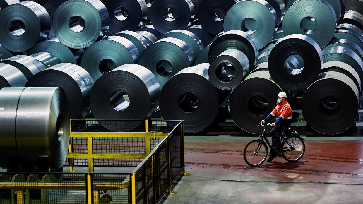 Производство холоднокатаной листовой стали в Дуйсбурге, Германия