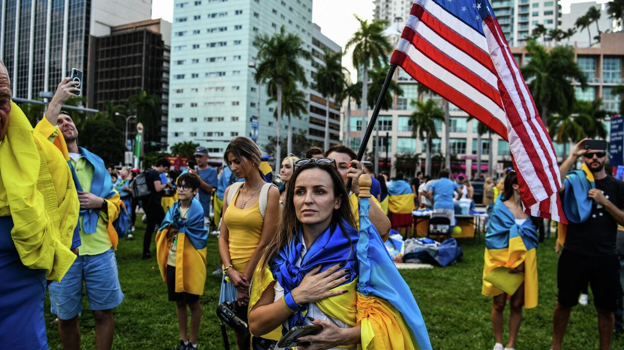Митинг в поддержку Украины в Майами, штат Флорида, 5 марта 2022 года