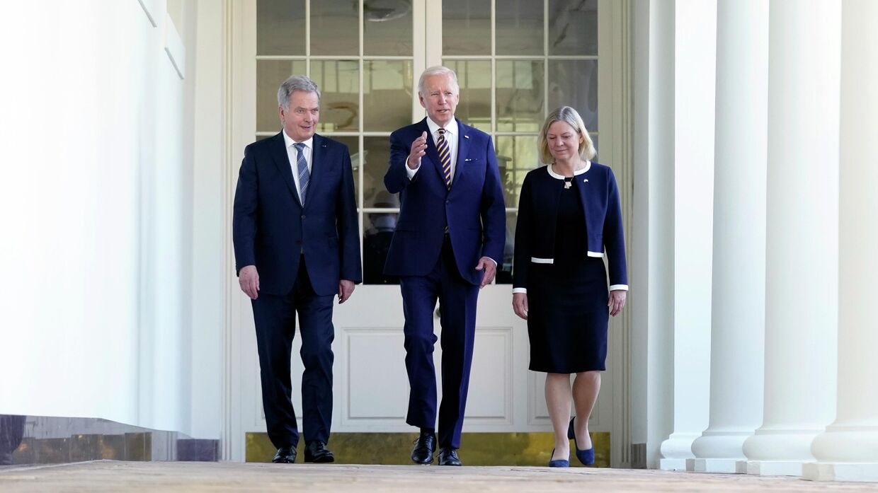 Президент США Джо Байден, президент Финляндии Саули Ниистё и примьер-министр Швеции Магдалена Андерссон в Белом доме