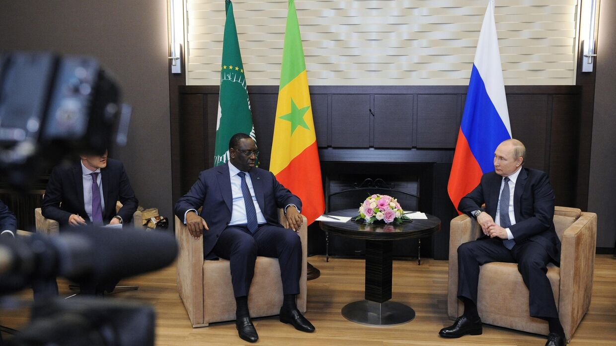 Президент РФ В. Путин встретится с председателем Африканского союза М. Саллом