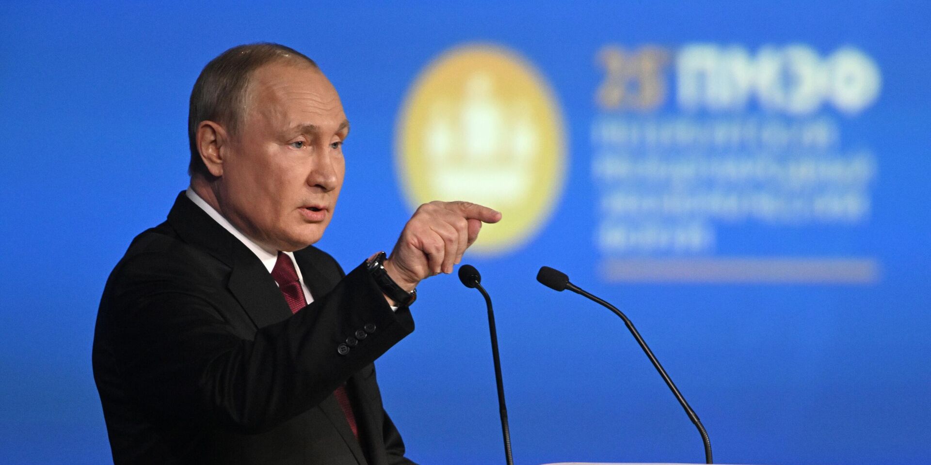 Президент РФ В. Путин принял участие в работе ПМЭФ-2022 - ИноСМИ, 1920, 21.06.2022