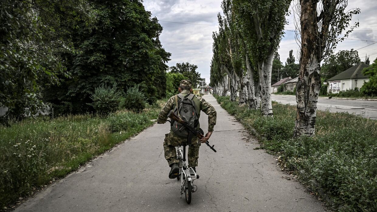Украинский военнослужащий в Лисичанске