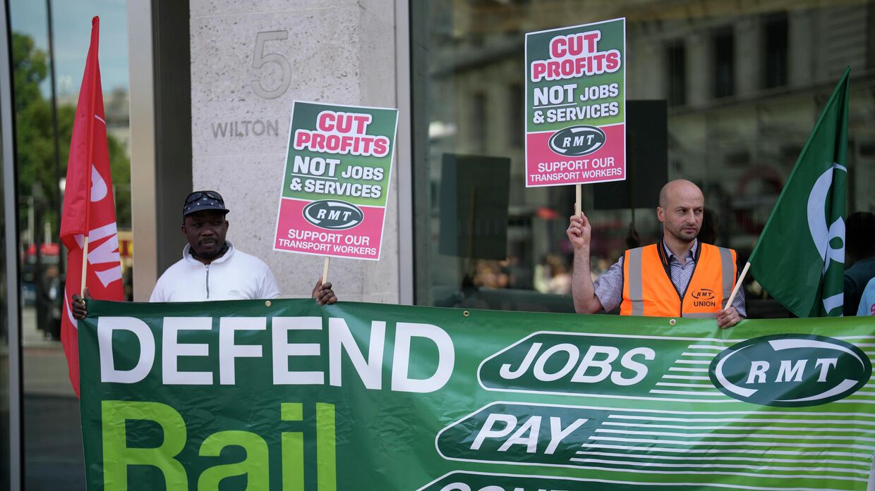 Забастовка железнодорожных работников в Лондоне, Великобритания