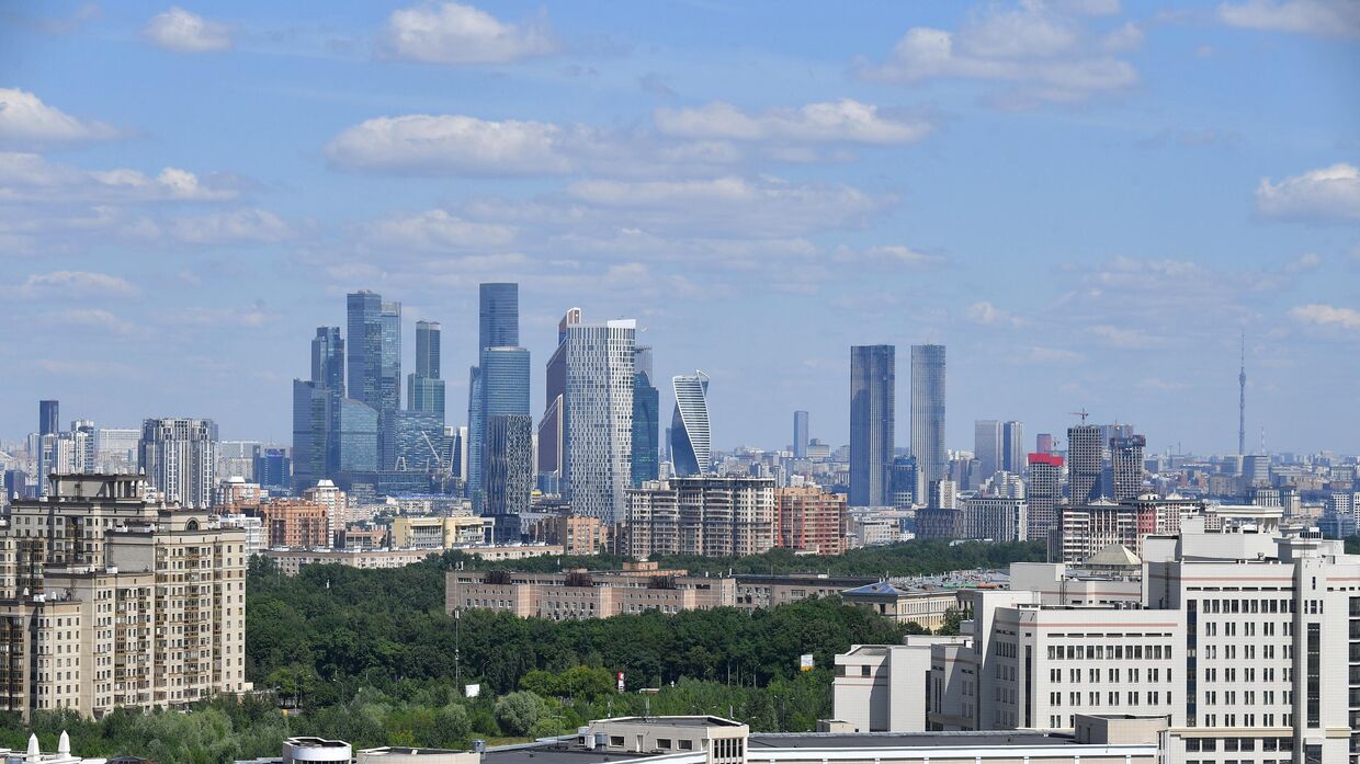 Вид на здания московского международного делового центра Москва-Сити