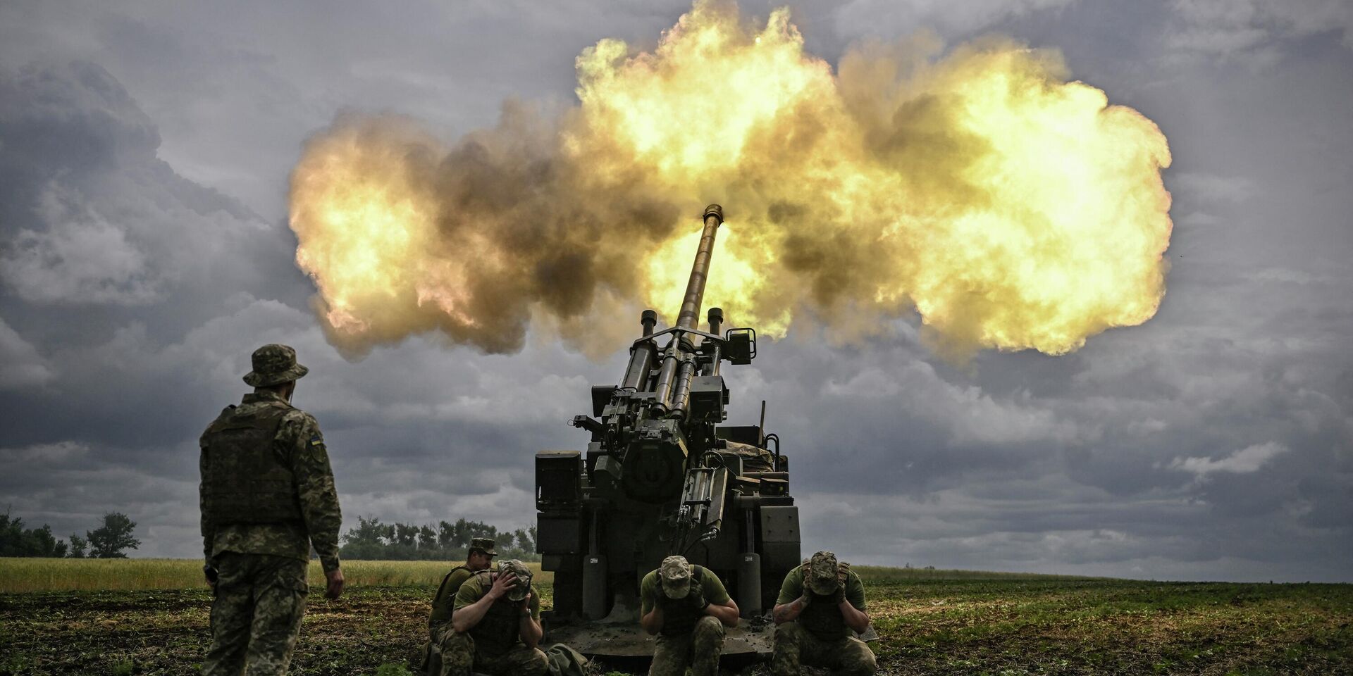 Украинские военнослужащие ведут огонь из французской артиллерийской установки Caesar - ИноСМИ, 1920, 28.06.2022
