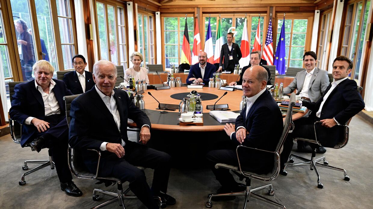 Лидеры стран G7 во время саммита в Германии