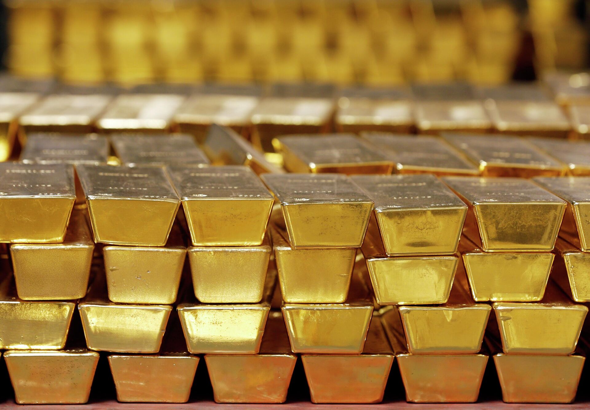 Золотые слитки - ИноСМИ, 1920, 08.04.2026