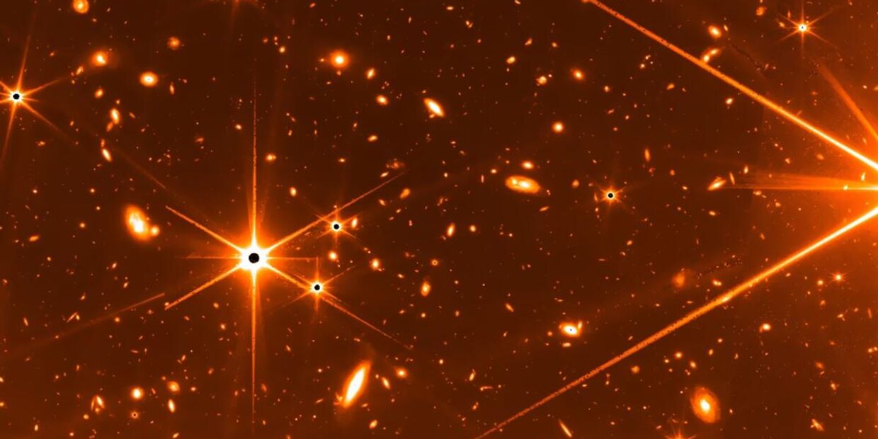 Тестовый снимок, сделанном космическим телескопом Джеймса Уэбба в мае 2022 года