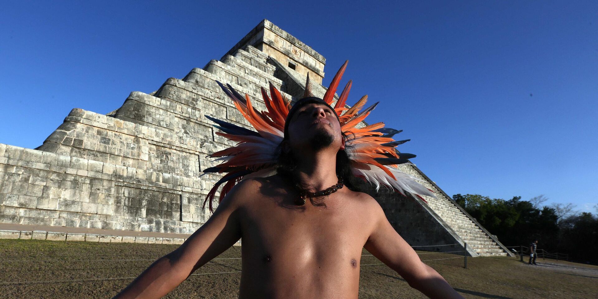 Костюмированное представление у пирамиды Кукулькана в Мексики - ИноСМИ, 1920, 10.07.2022