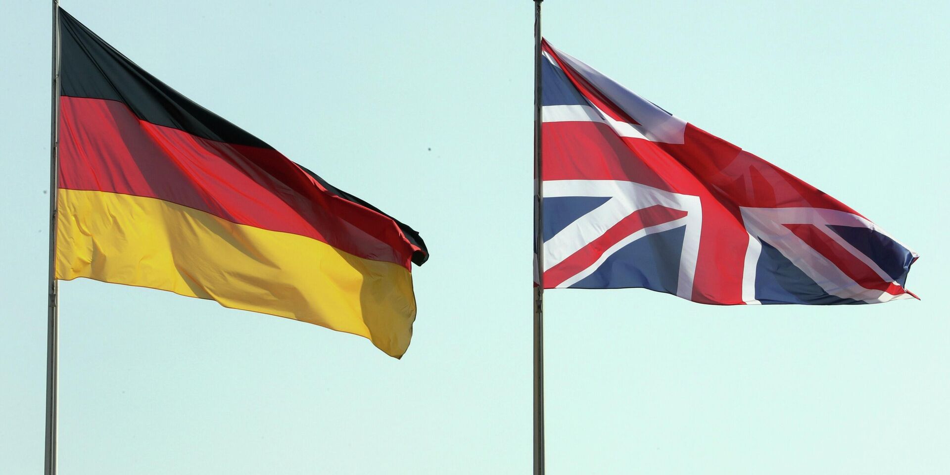 Флаги Великобритании и Германии - ИноСМИ, 1920, 28.07.2022