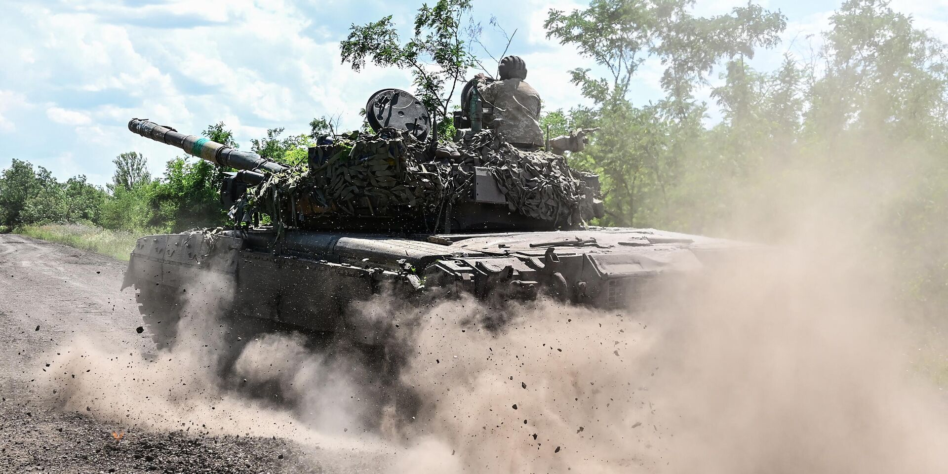 Украинский танк Т-72 на востоке страны - ИноСМИ, 1920, 08.08.2022