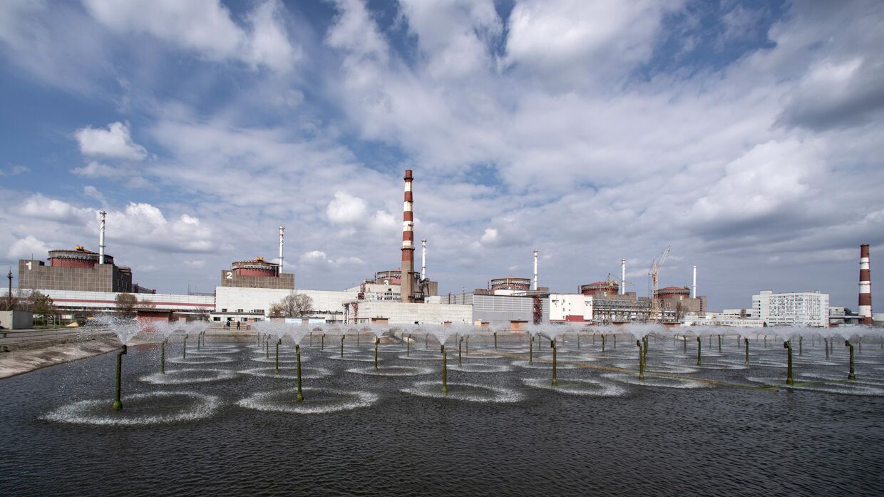 Охладительные бассейновые установки на Запорожской АЭС в Энергодаре