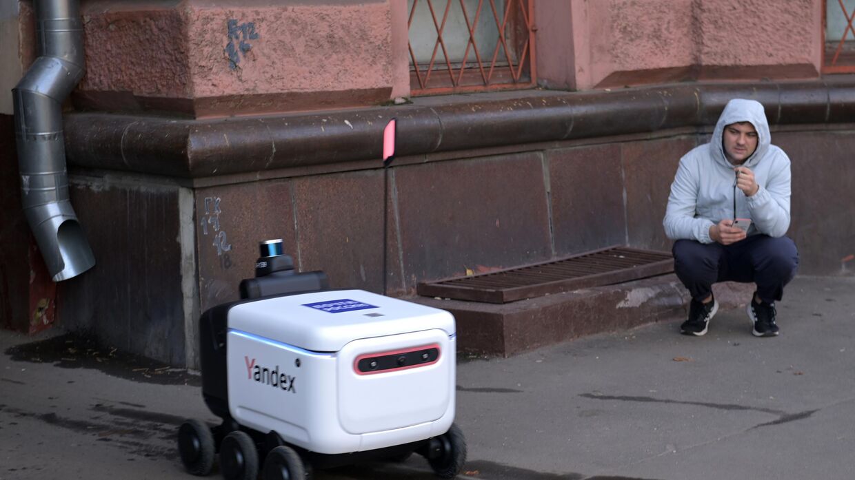 Почта России запускает доставку с помощью роботов Яндекса