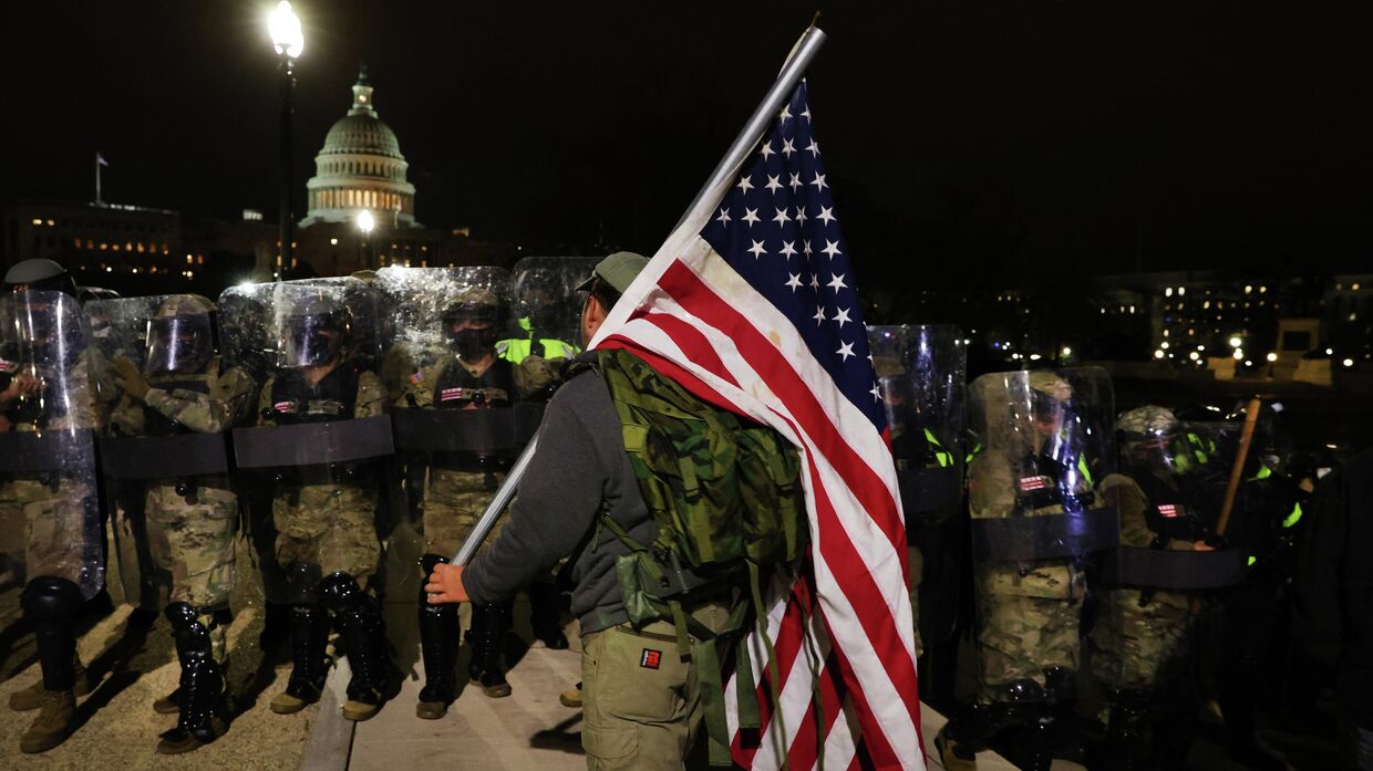 Беспорядки у здания Капитолия в Вашингтоне, 6 января 2021 года