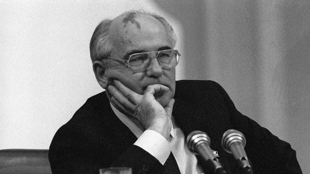 Михаил Горбачев. Архивная фотография