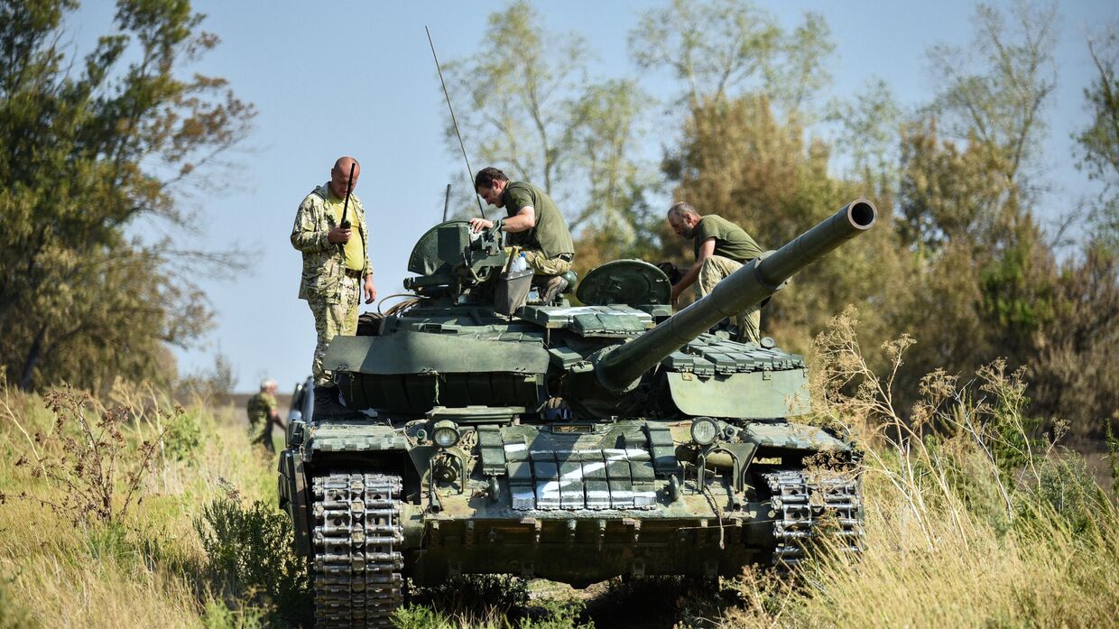 Танкисты оперативно-боевого тактического формирования ДНР