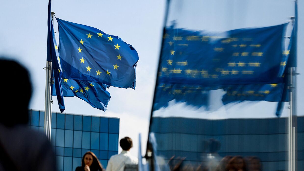 Флаг ЕС в районе штаб-квартиры ЕС в Брюсселе. Архивная фотография