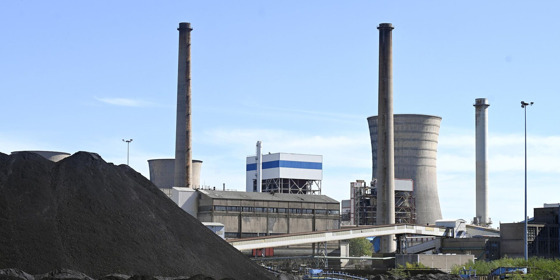 Тепловая электростанция Эмиль-Юше, работающая на угле и газе, расположена в восточной Франции. Она была закрыта с 31 марта 2022 года, но теперь возобновила работу для удовлетворения энергетических потребностей Франции. 12.09.2022 - ИноСМИ, 1920, 14.09.2022