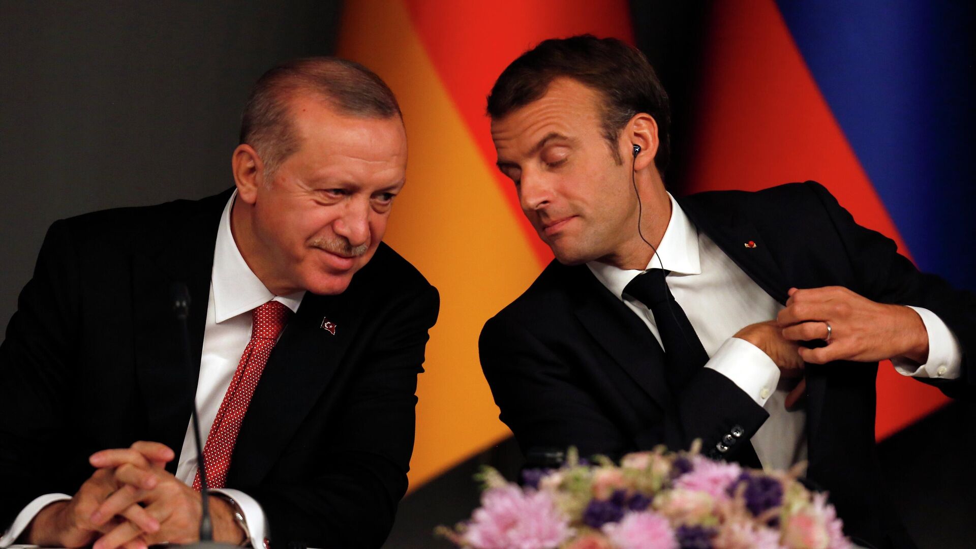 Президент Турции Реджеп Тайип Эрдоган и президент Франции Эммануэль Макрон - ИноСМИ, 1920, 15.09.2022