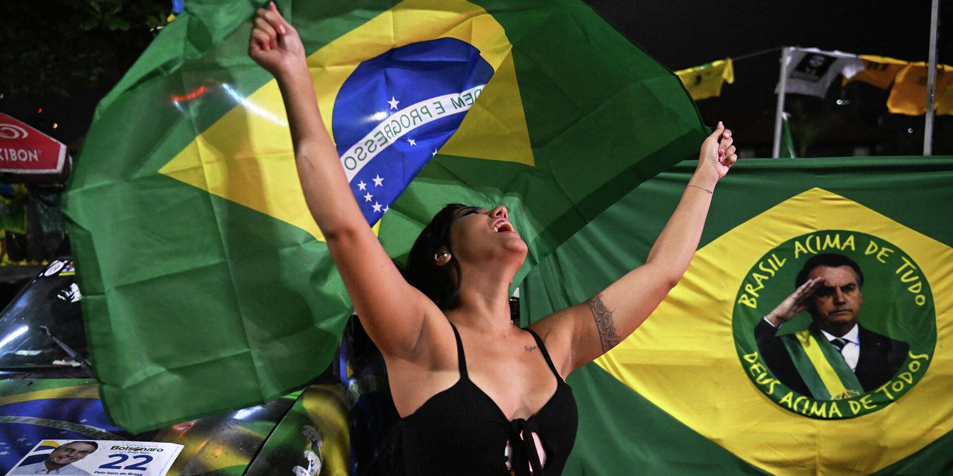 Акция сторонников кандидата в президенты Бразилии Жаира Болсонару в Рио-де-Жанейро. 2 октября 2022 года - ИноСМИ, 1920, 03.10.2022