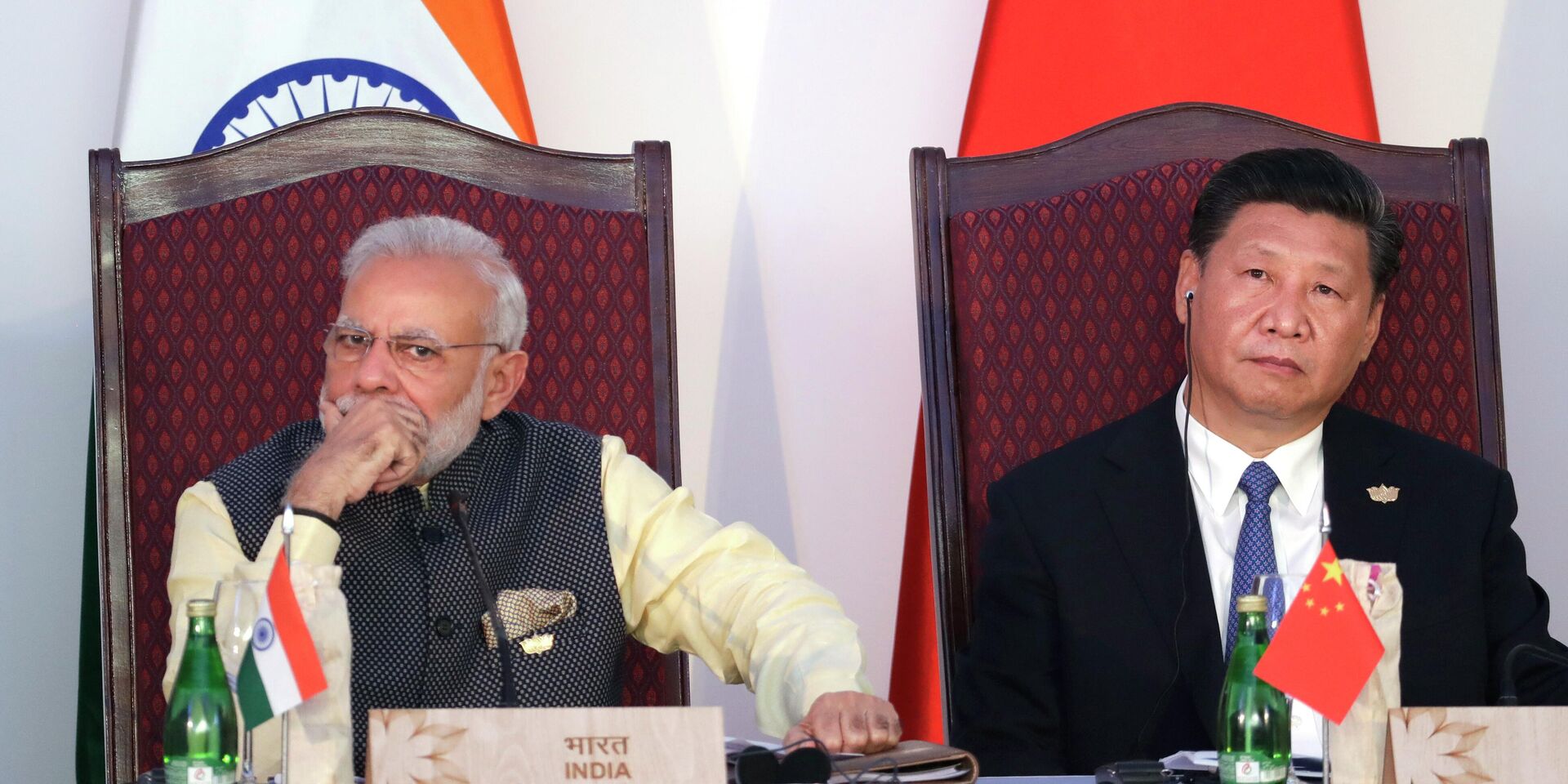 Премьер-министр Индии Нарендра Моди и председатель КНР Си Цзиньпин - ИноСМИ, 1920, 10.10.2022