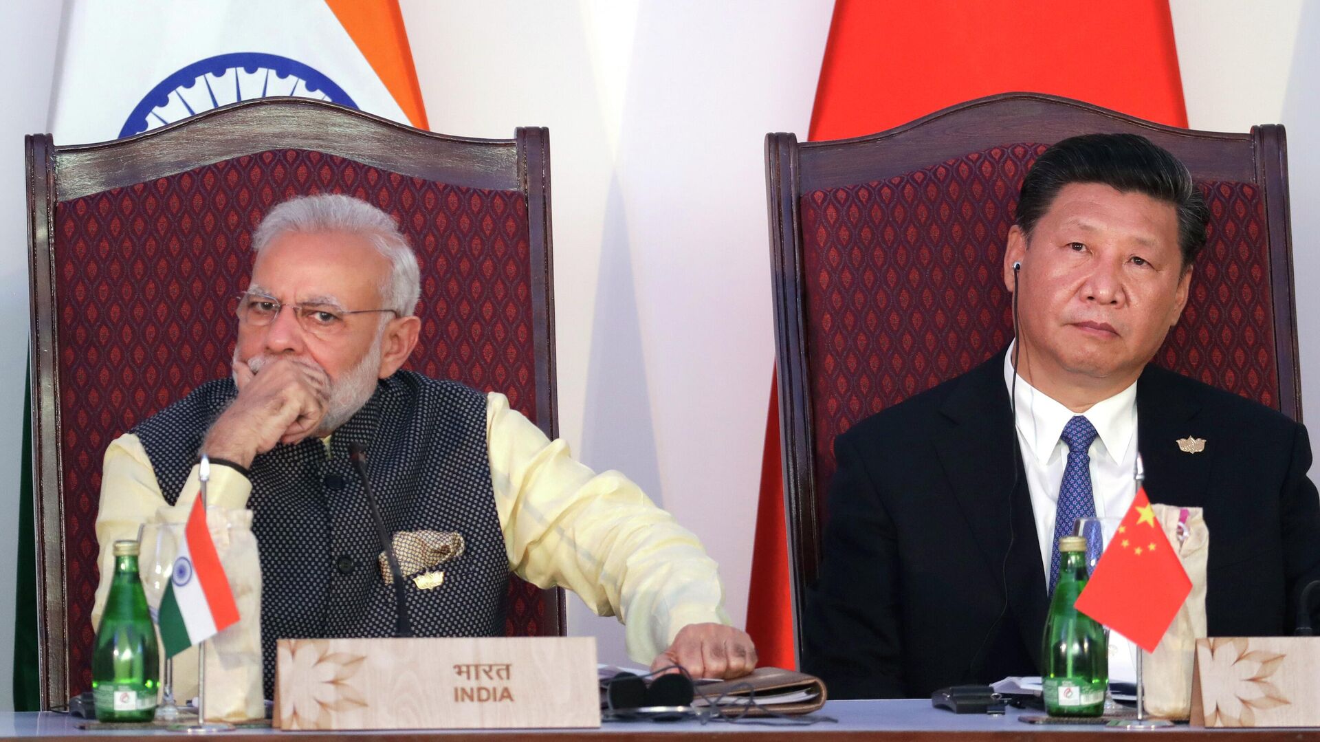 Премьер-министр Индии Нарендра Моди и председатель КНР Си Цзиньпин - ИноСМИ, 1920, 09.04.2023