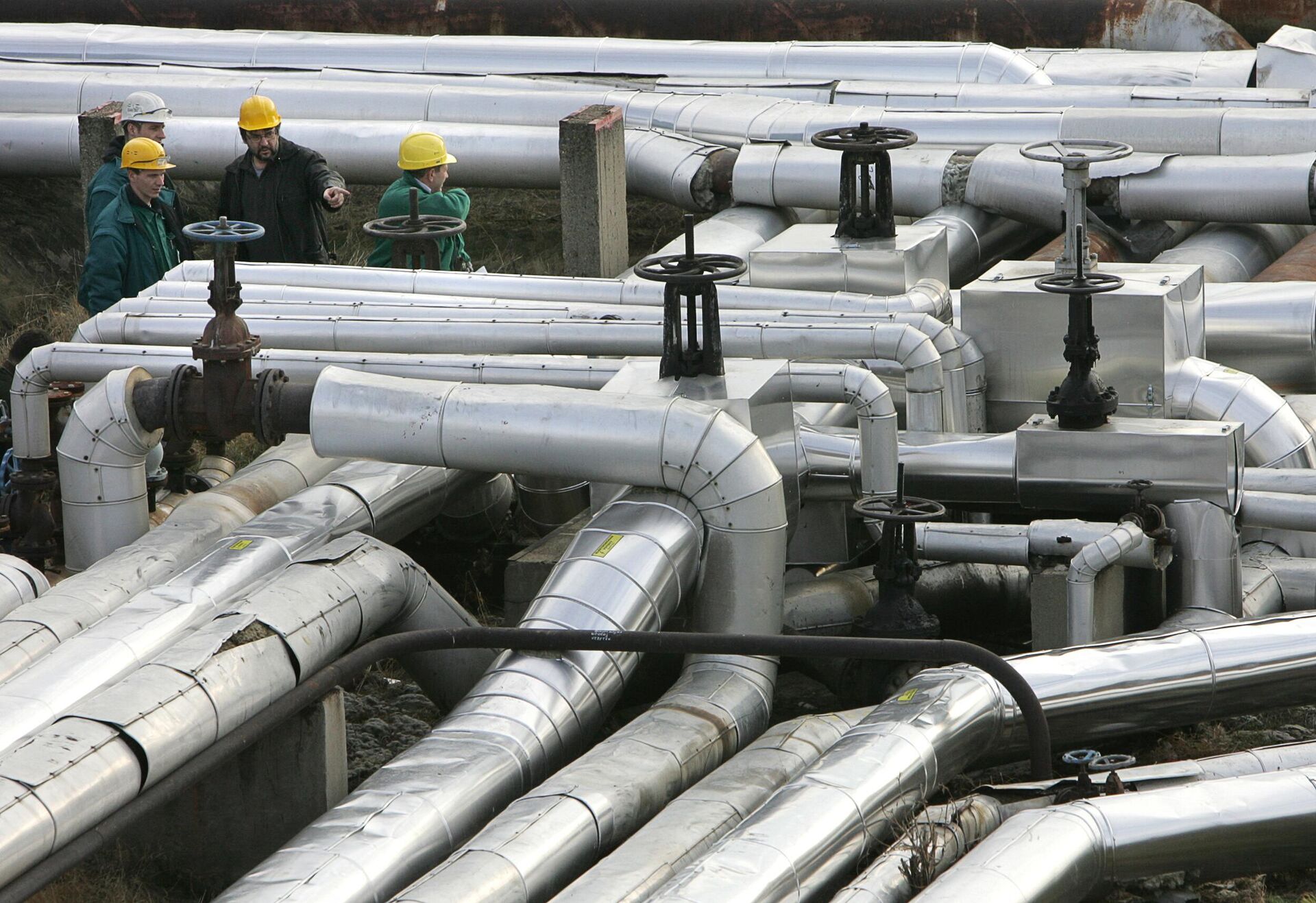 Приемная станция нефтепровода Дружба в Сажаломбатте, Венгрия. Архивная фотография - ИноСМИ, 1920, 23.04.2026