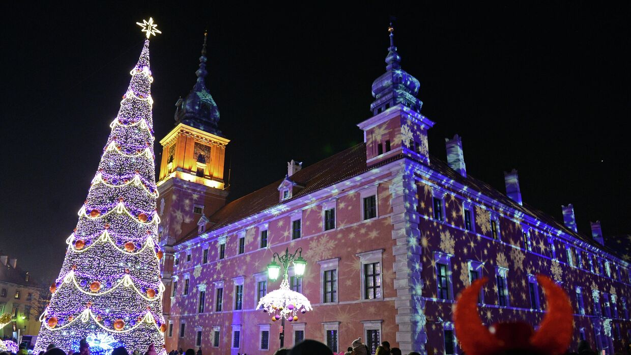Рождественская иллюминация в Варшаве, Польша